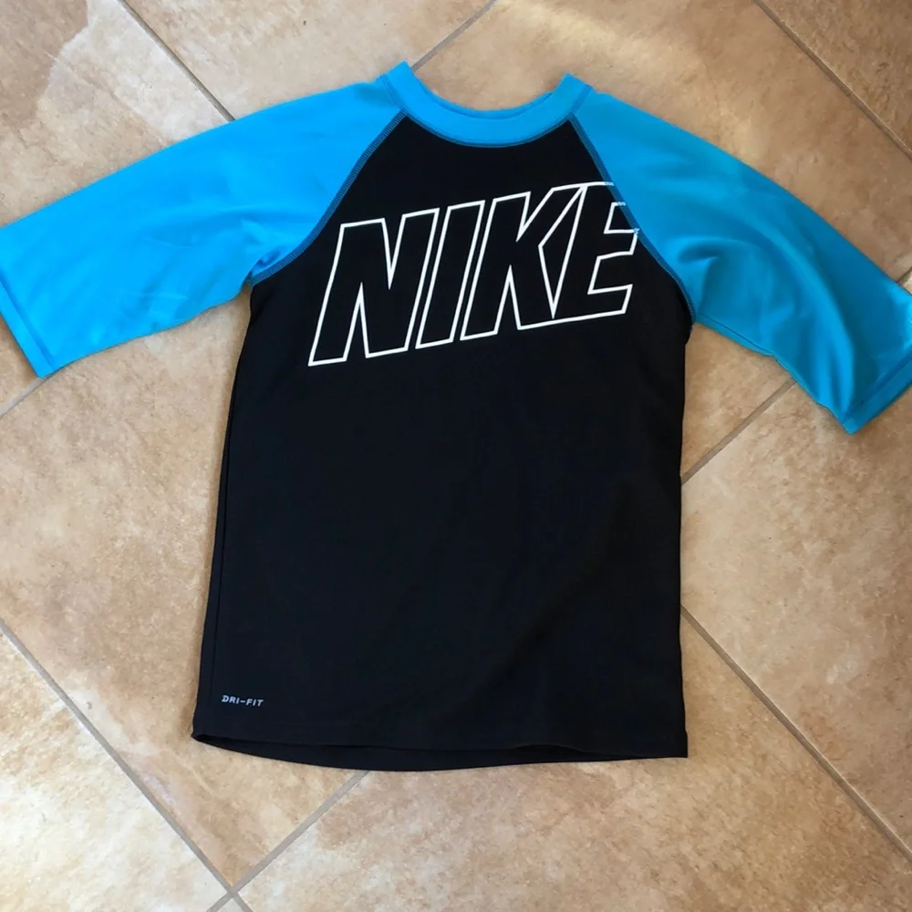 Nike black and teal rashguard size large